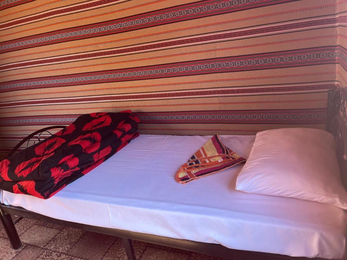 Quite Bedouin Life Hotel วาดิรัม ภายนอก รูปภาพ