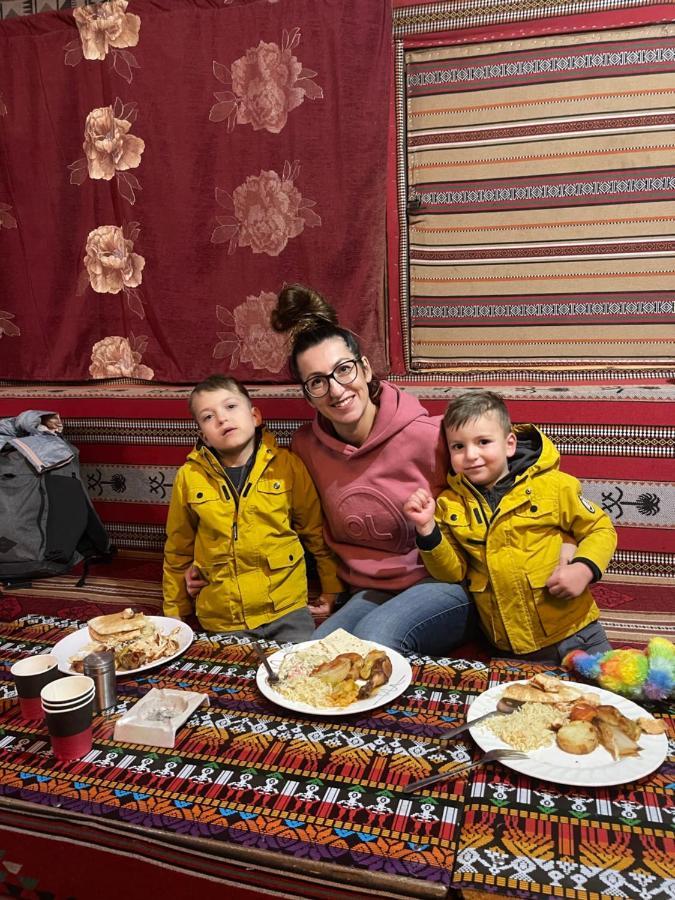 Quite Bedouin Life Hotel วาดิรัม ภายนอก รูปภาพ